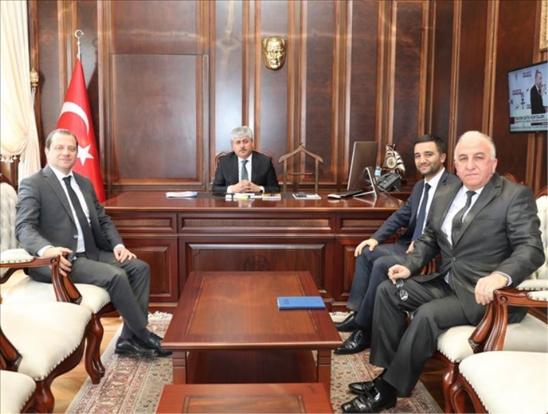Nezaket ziyaretleri sürüyor