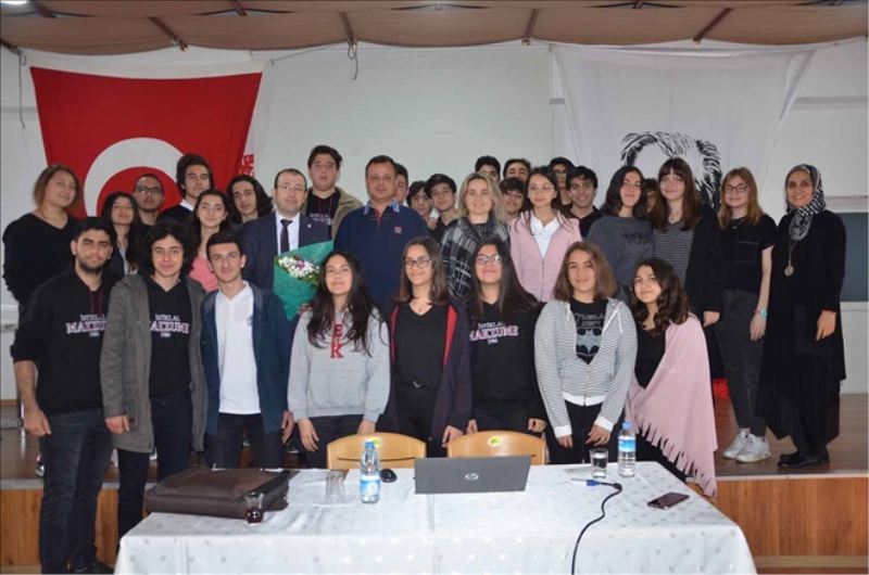 Lise öğrencilerine ´girişimcilik´ bilgilendirmesi