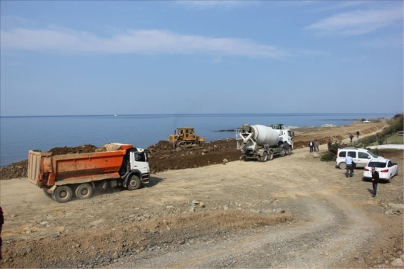 Sarı, yol çalışmasını inceledi