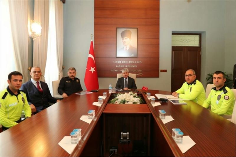 İki ilçenin trafik sorunu ´görüşüldü´