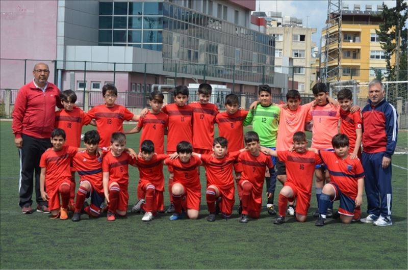Okul kulübü 4 ligde oynuyor