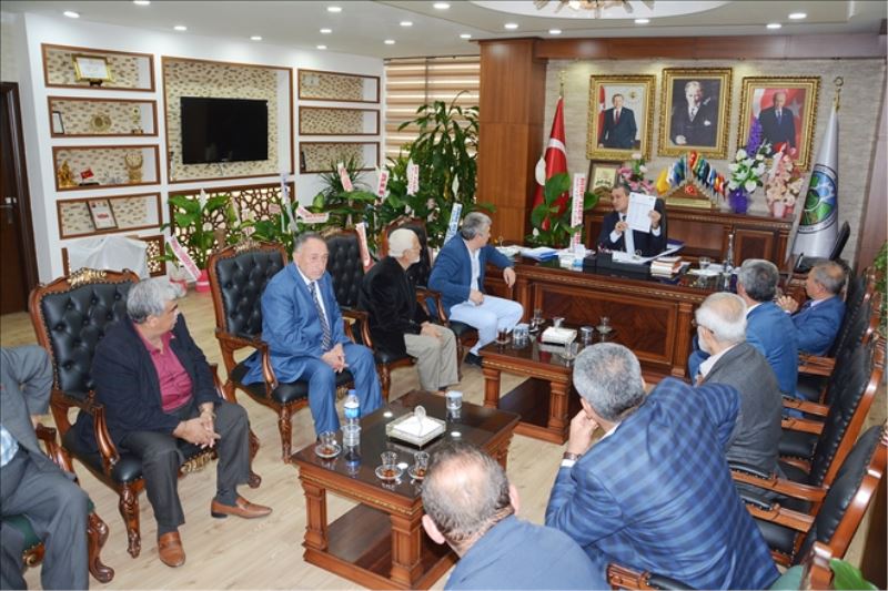 AKP heyetinden ´ittifak´ ziyareti