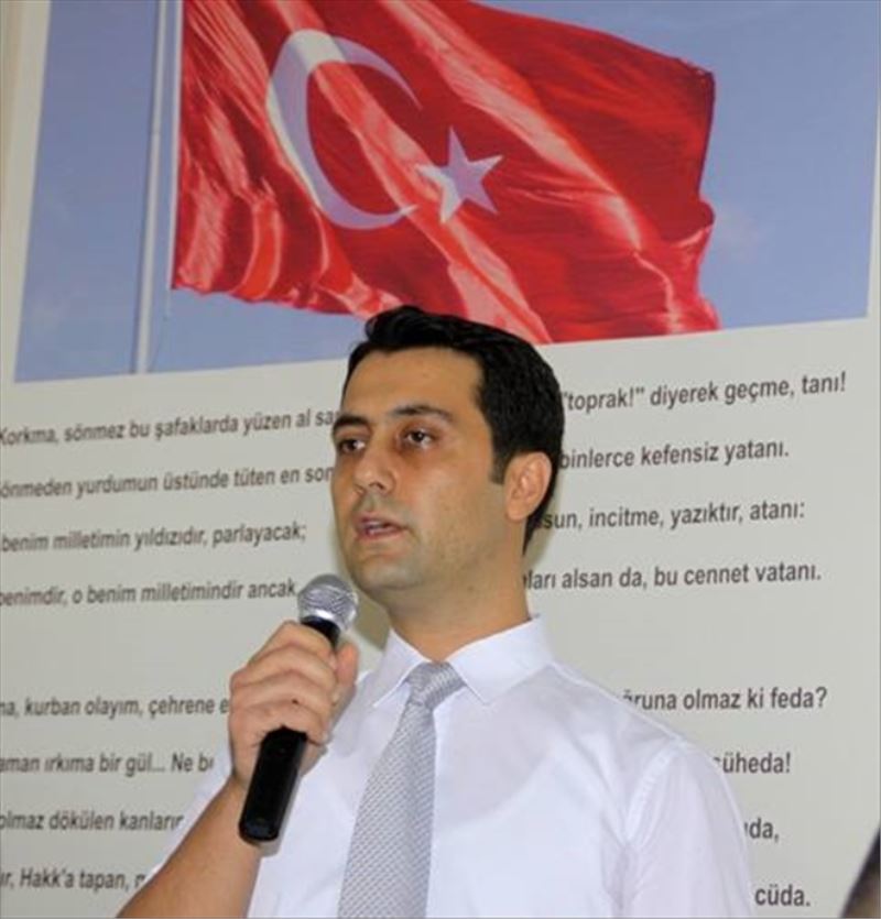 Elmasoğlu taraftar arasında olacak
