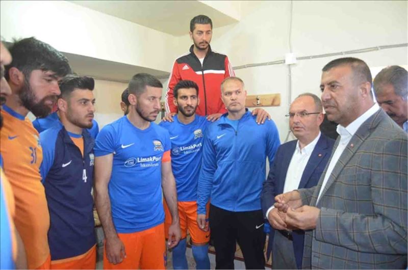 Belediye, sahasında mağlup: 0-3
