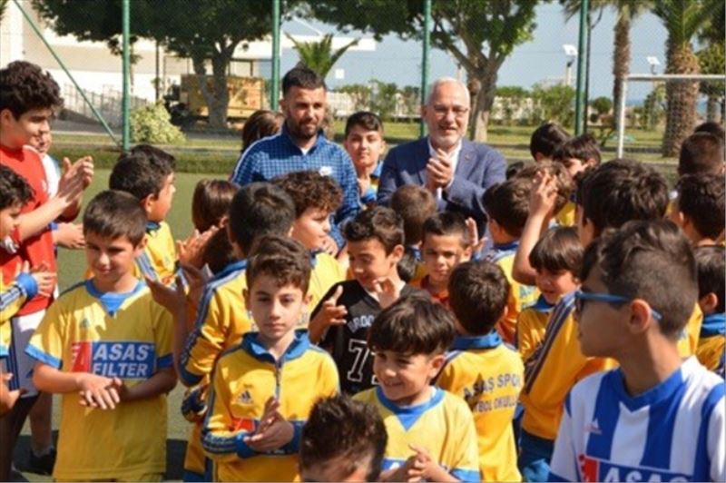 ´Yıldız´ların antremanını izledi