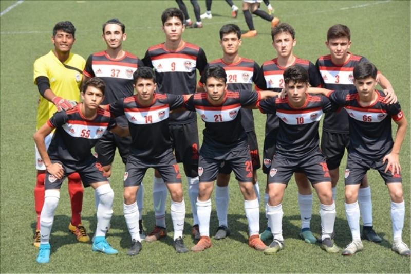 Kayra Sporlu gençlere destek