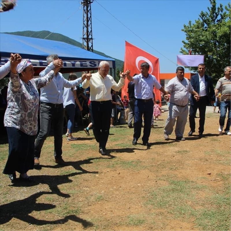 Kalede bayrak töreni