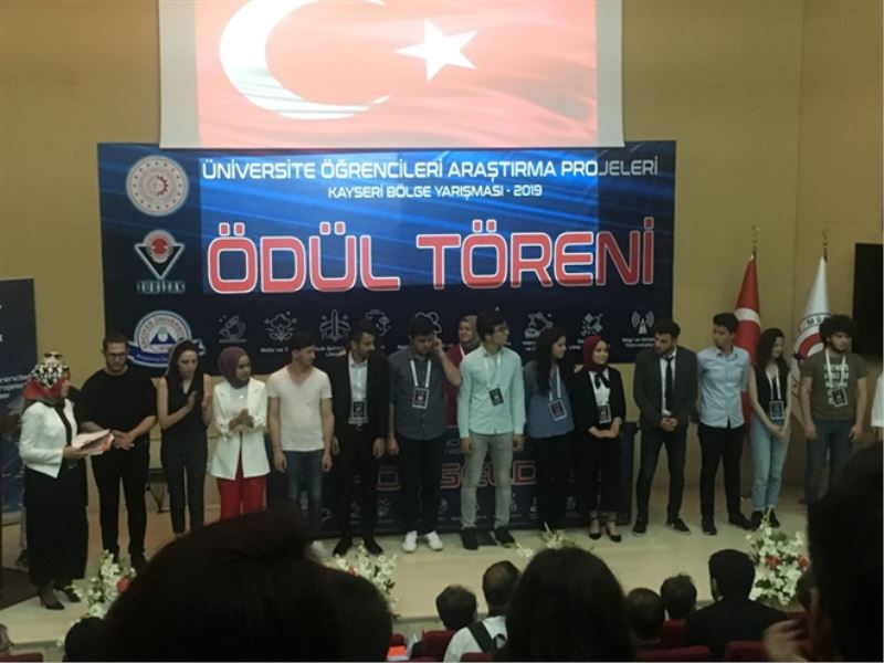 İSTE´li öğrenciye TÜBİTAK ödülü