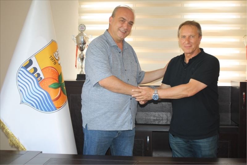 Karakuş, Erzin Spor´la anlaştı