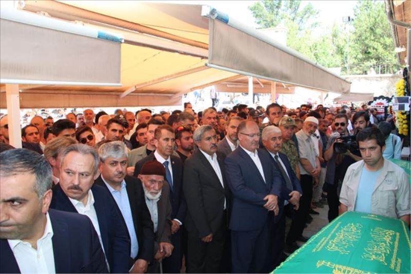 Hataylı, valinin acısını paylaştı