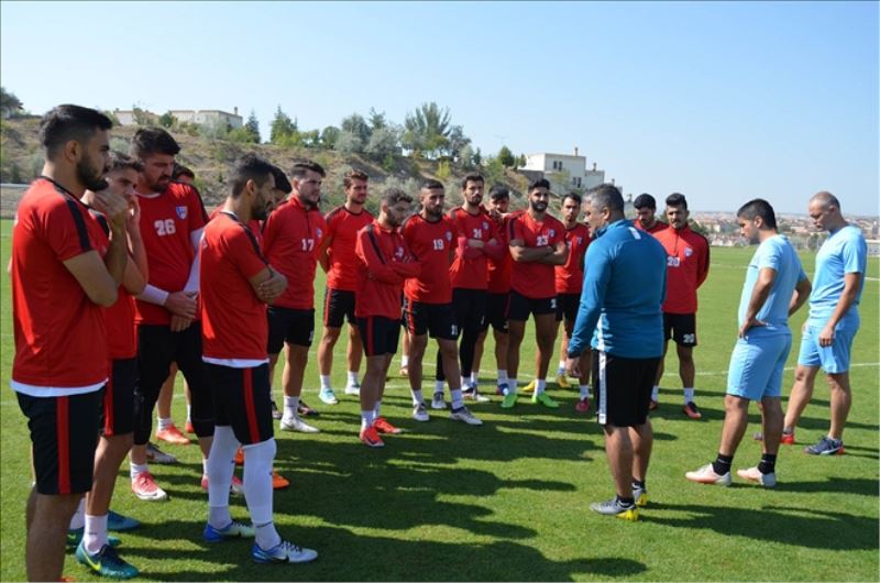 Teknik direktörden futbolculara uyarı