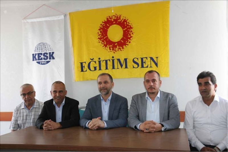 Eğitimin sorunlarını dinledi