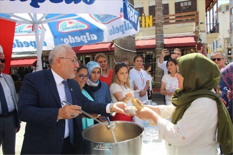 Belediyeden halka aşure
