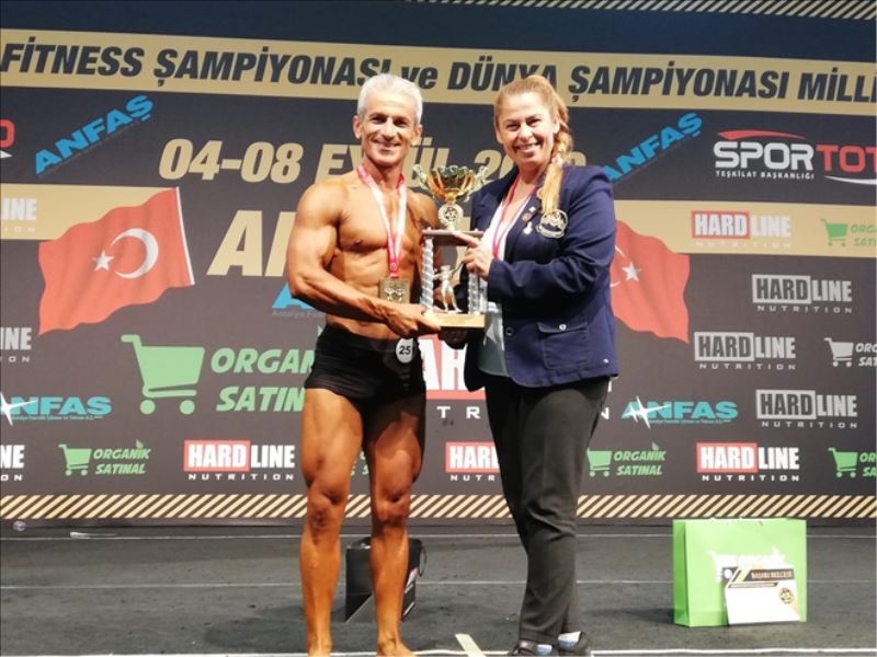 Hataylı Özdemir, birinci oldu