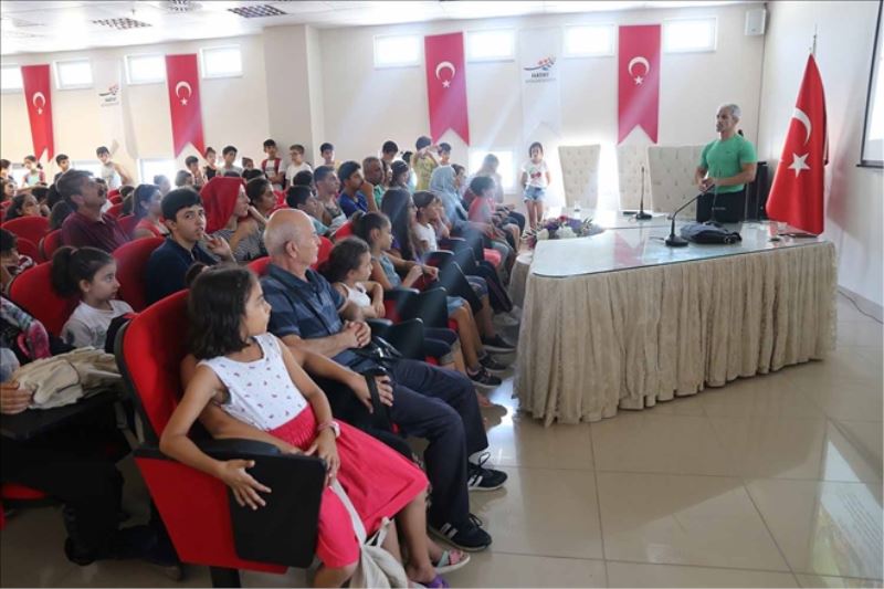 Sporculara beslenme semineri
