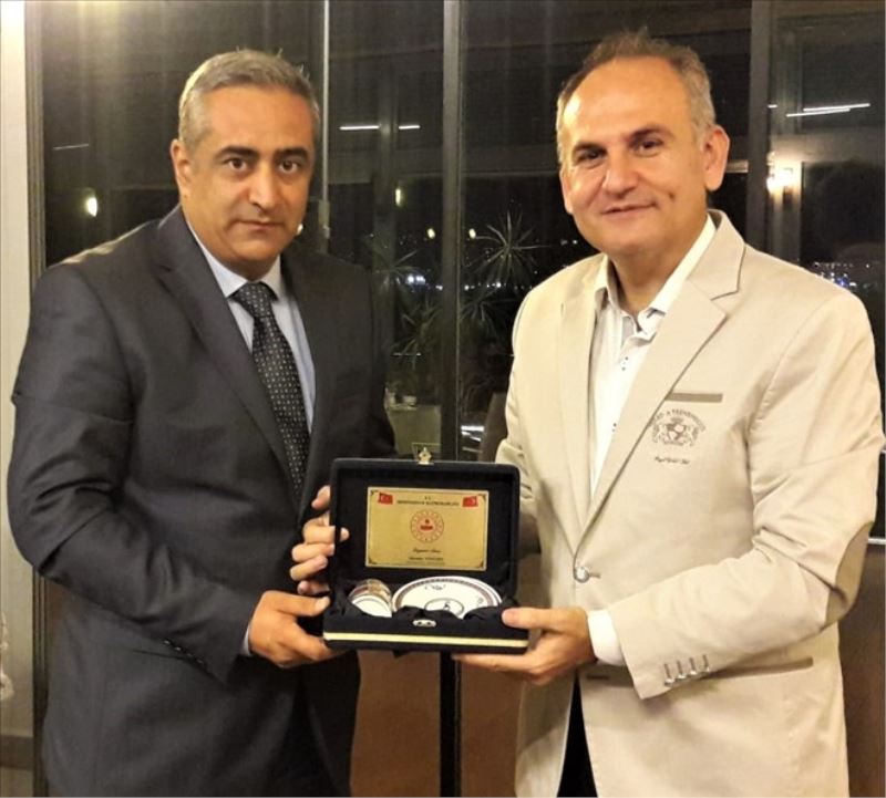Tolunay´a ‘veda yemeği´