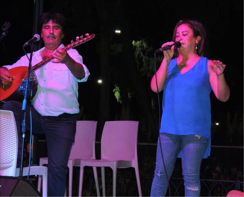 İskenderun´da şiir ve müzik şöleni