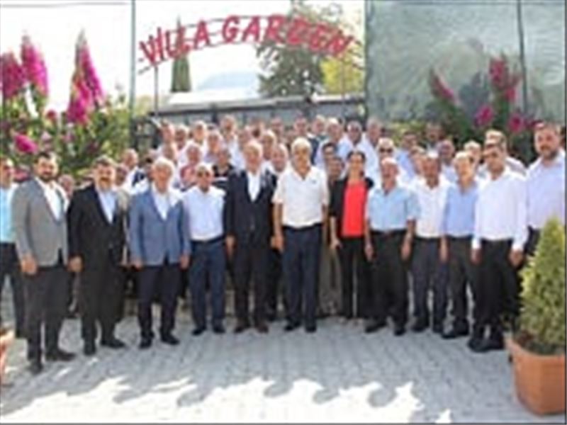 AKP, muhtarlarla bir araya geldi