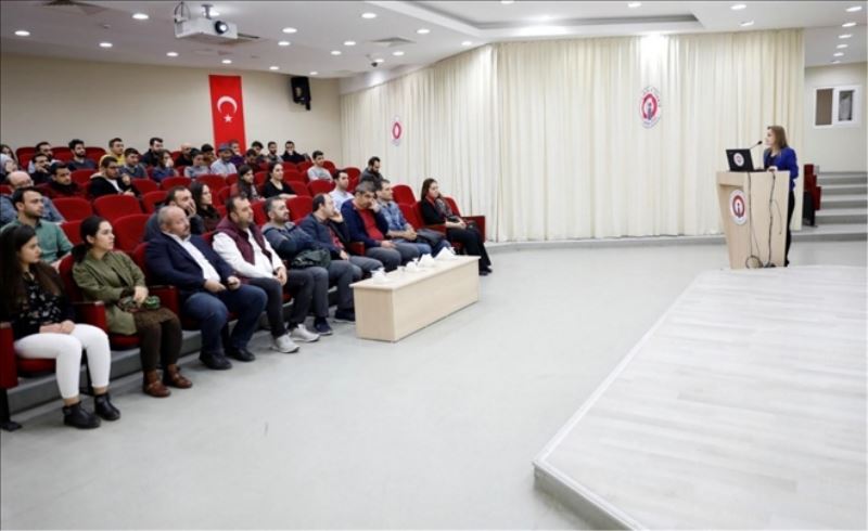 Üniversiteliye ´veri´ bilgilendirmesi