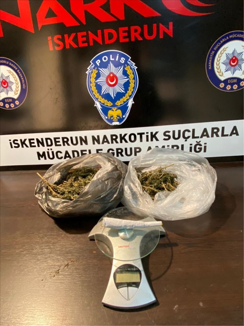 15 kilo esrar, zeytinle örtülmüş