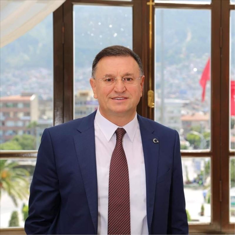 Savaş: Spor siyasetten farklıdır