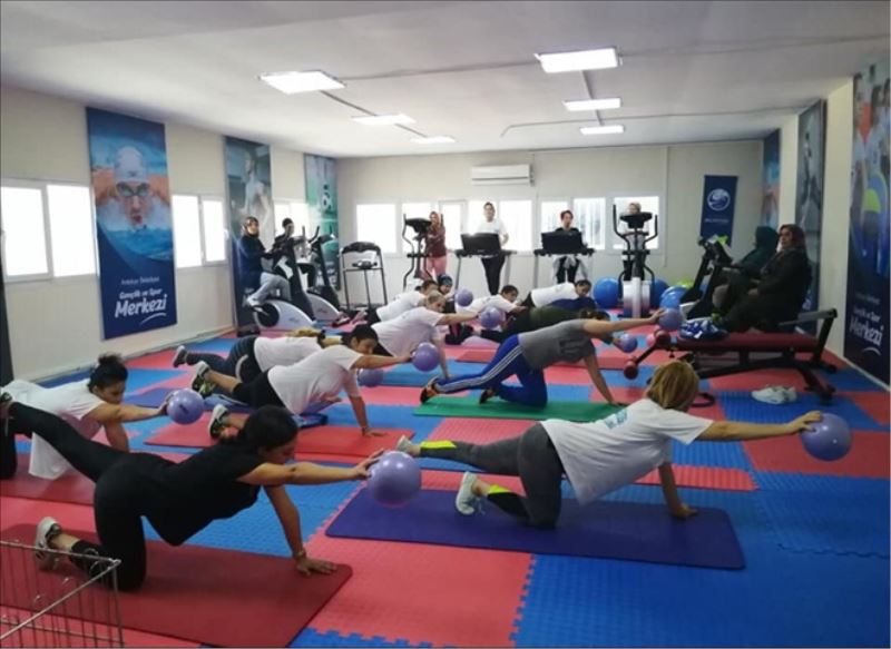 Kadınlara spor kursu
