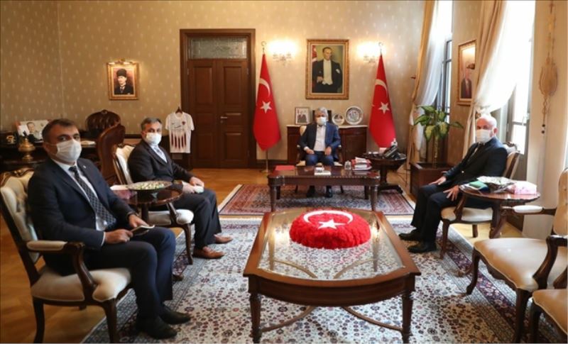 Vali Doğan´a ´orman ziyareti´