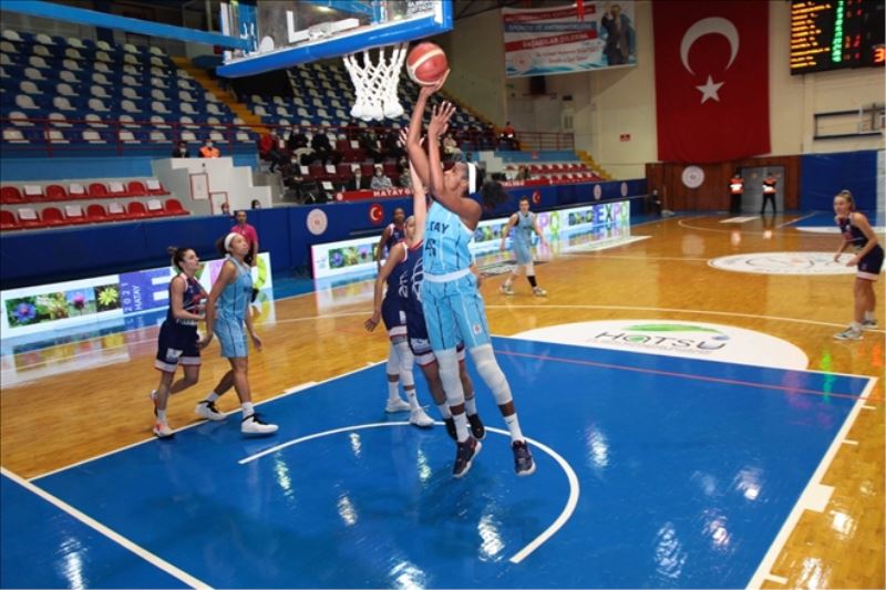 Kadınlar, Adana´yı geçti: 68-58