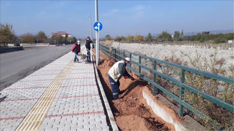 İsalı Deresi çevresi düzenleniyor
