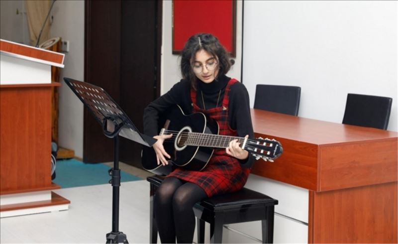 İSTE Çocuk Üniversitesi Akademi Programı başladı