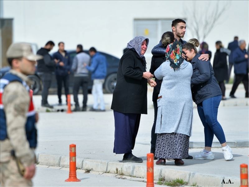 Ateş, gönüllere düştü