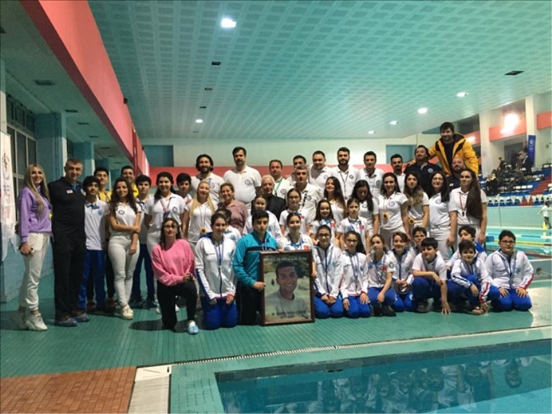 Kulaçlar Barış Yeşilçimen anısına atıldı