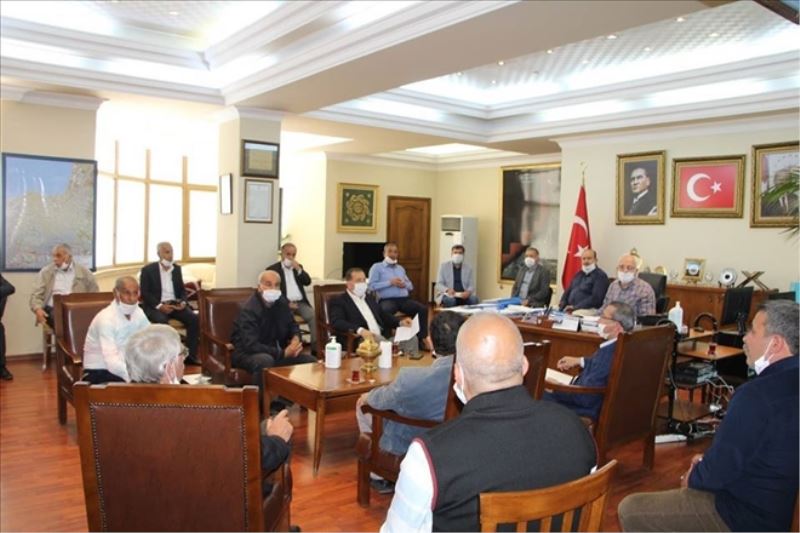 Koronavirüs toplantısı muhtarlarla