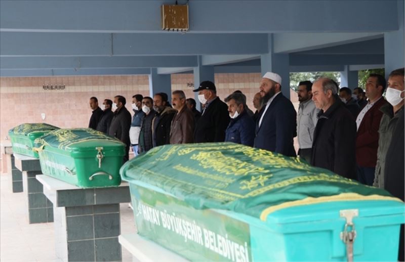 Gözyaşlarıyla uğurlandılar