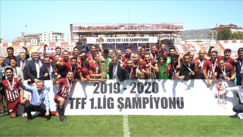 Hatayspor´a kupa töreni