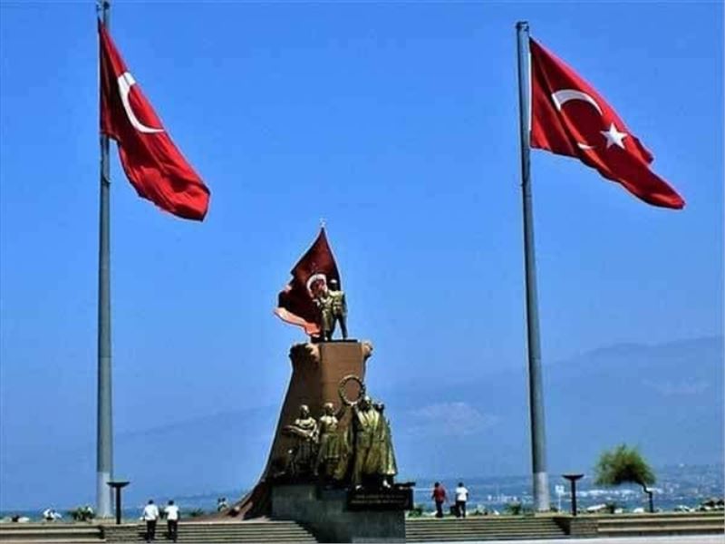 Ordunun İskenderun´a girişinin 82. yıldönümü