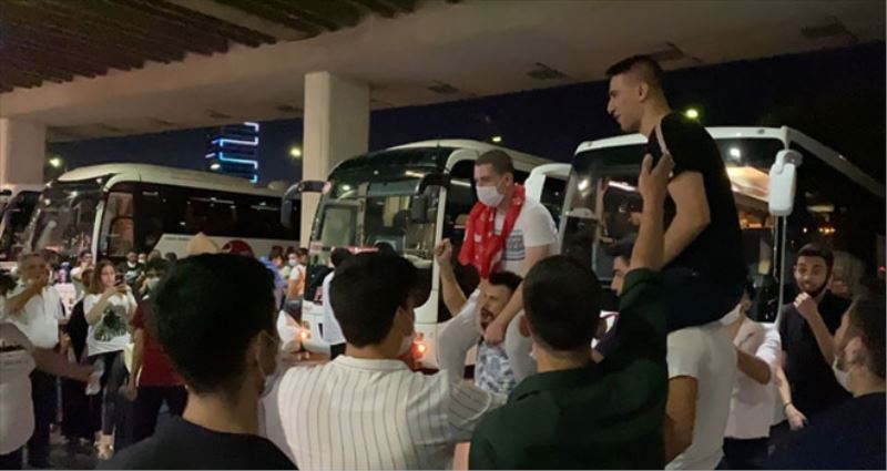 Asker uğurlaması yasaklandı, düğünlere sınırlama getirildi