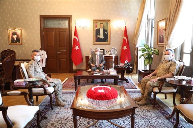 Tuğgeneral Koyuer´in vali ziyareti