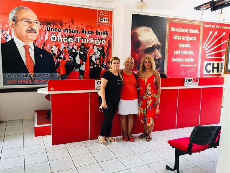 İskenderun´da CHP´li kadınlara 3 başkan yardımcısı