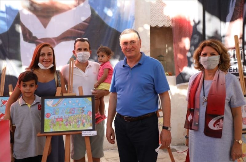 Çocuklar ´zaferi çizdi´