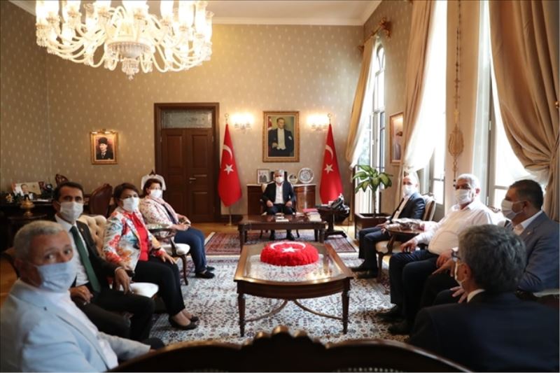 CHP´li vekillerin vali ziyareti