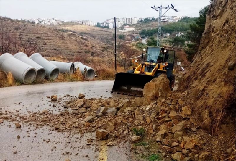 Yollar ulaşıma açıldı