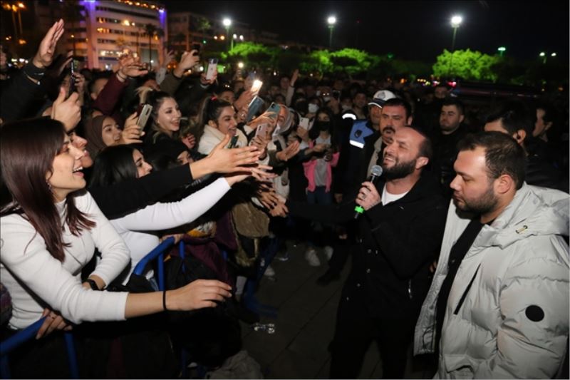 Berkay´dan yeni yıl konseri