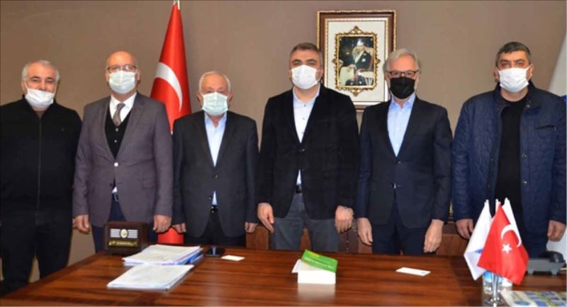 Fidan bağışına plaketle teşekkür