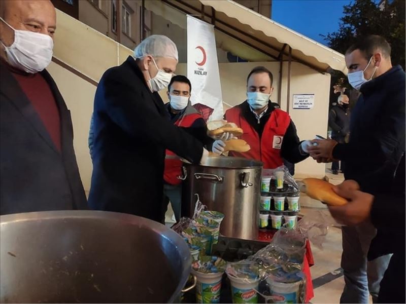 Kandil ikramı Kaptan Paşa´da