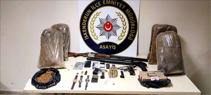 İskenderun´da 10 adrese ´hırsızlık operasyonu´