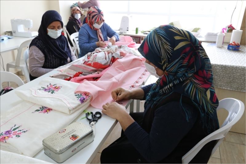 HATMEK kursları sürüyor