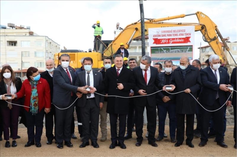 Samanda sahiline Atatürk Parkı