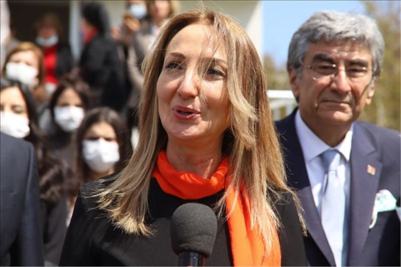 “Ülkenin kaderi kadınlarla değişecek”