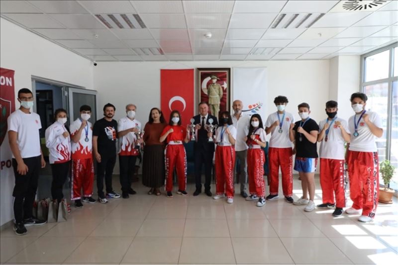Sporcuların ziyareti